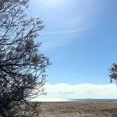 Marina Casa Δωμάτια σε οικογενειακή κατοικία Capoterra