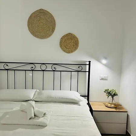 Δωμάτια σε οικογενειακή κατοικία Marina Casa