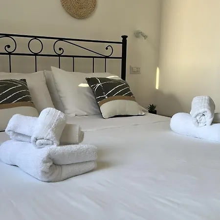 Marina Casa Δωμάτια σε οικογενειακή κατοικία Capoterra